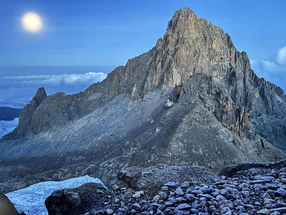 5 Days Mount Kenya Climbing – Sirimon to Chogoria Route in Tanzania