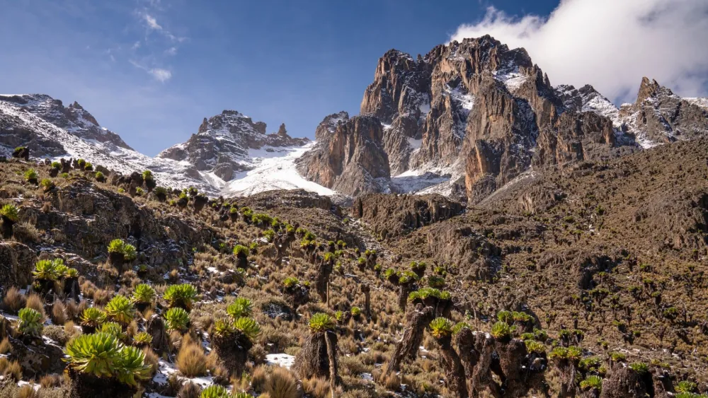 5 Days Mount Kenya Climbing – Sirimon to Chogoria Route — photo 1