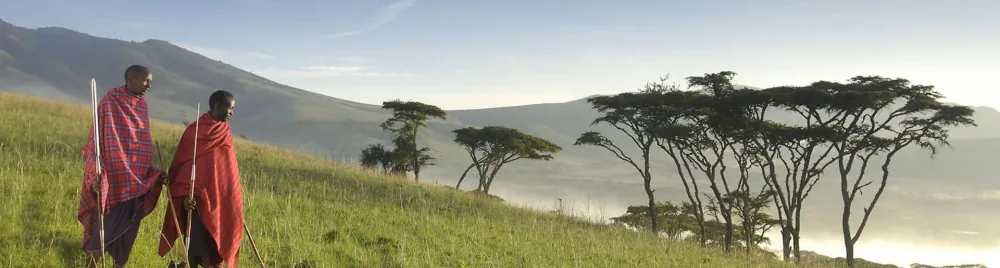Hiking the Empakai crater rim